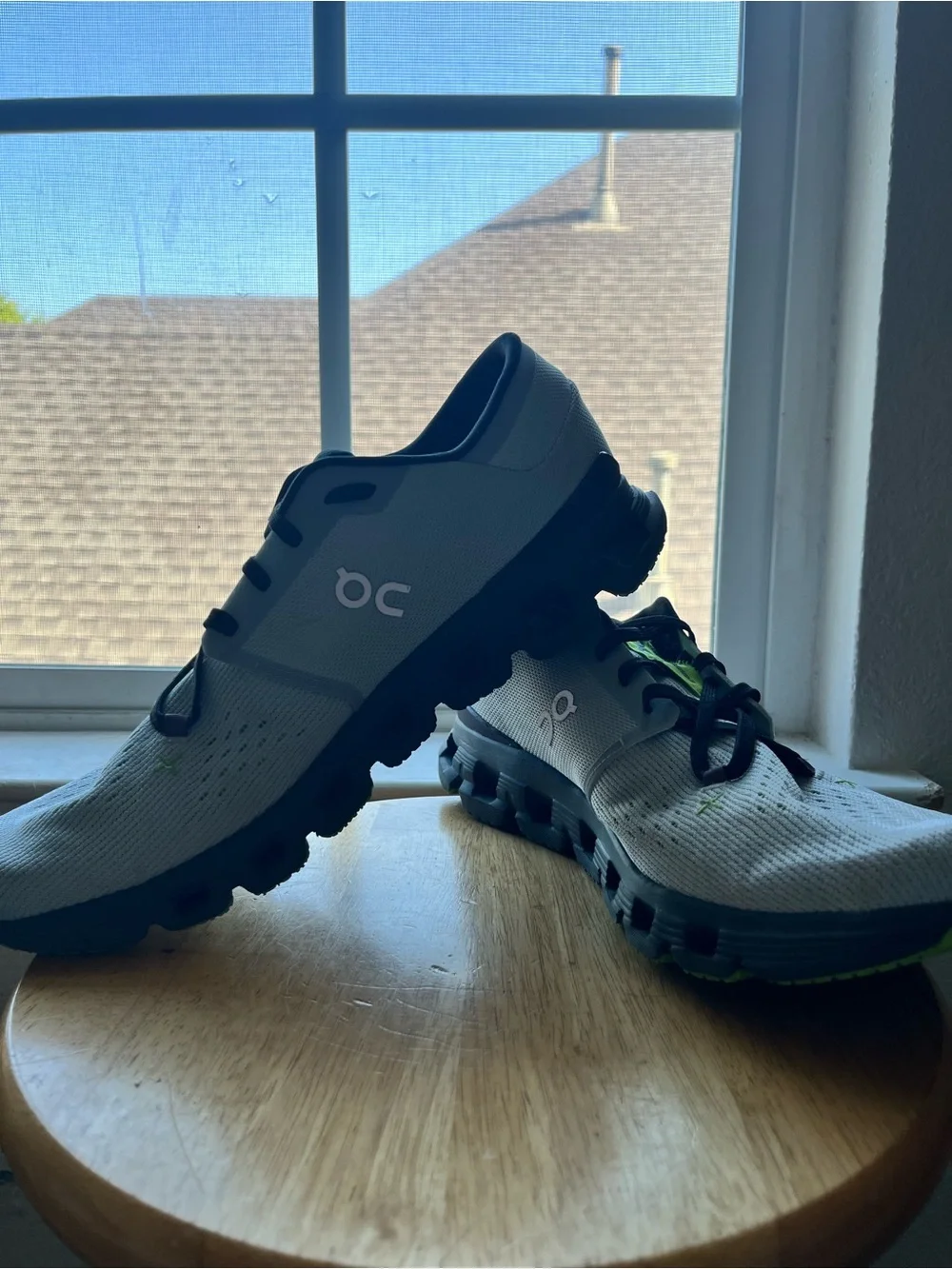 On Running Men’s Cloud X 4 Running Shoes in Light Gray with Lime Accents